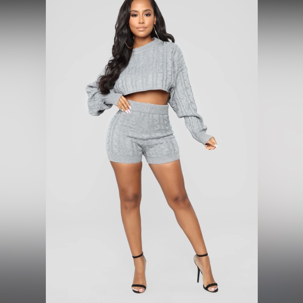 Crop knit sweater short set